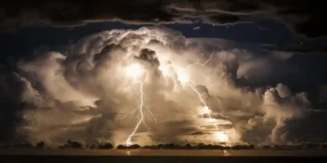 Teen Gamer Survives Lightning Strike